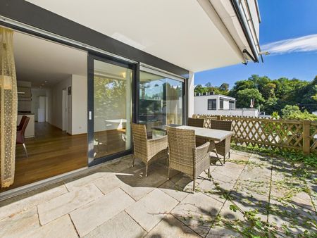 LIGHT-FLOODED WITH TERRACE - Photo 3