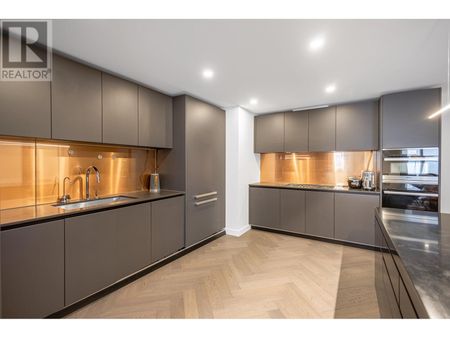 4702 1480 HOWE STREET, Vancouver, British Columbia - Photo 4