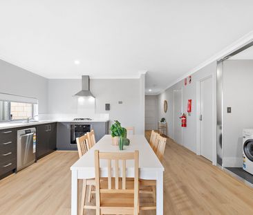 Golden Bay - Photo 1