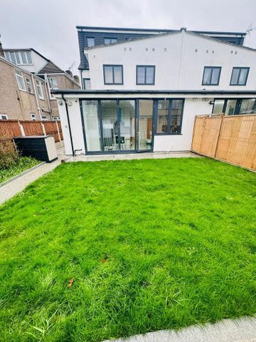 1 bedroom in a house share to rent - Photo 4