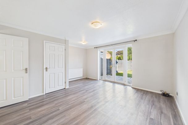 3 bedroom House in Bittern Close, Sandhurst - Photo 1