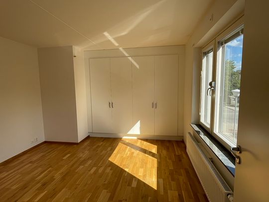 Moränvägen 68A, Jordbro - Photo 1