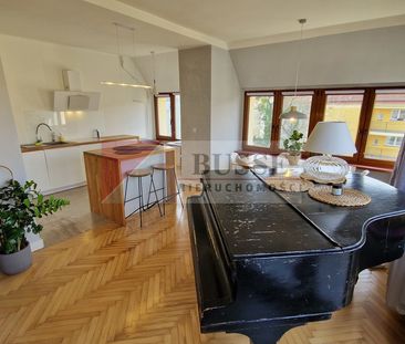 Stylowe mieszkanie na Starym Mieście - 2 pok - Zdjęcie 2