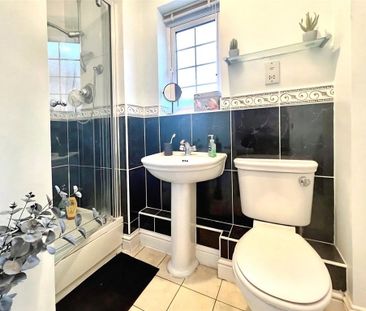 3 bedroom semi-detached house to rent - Photo 3