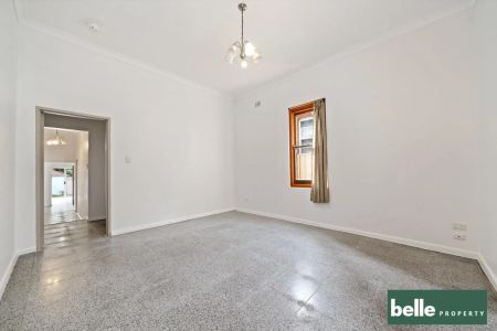 Unit 2/13 Miller Avenue, - Photo 3