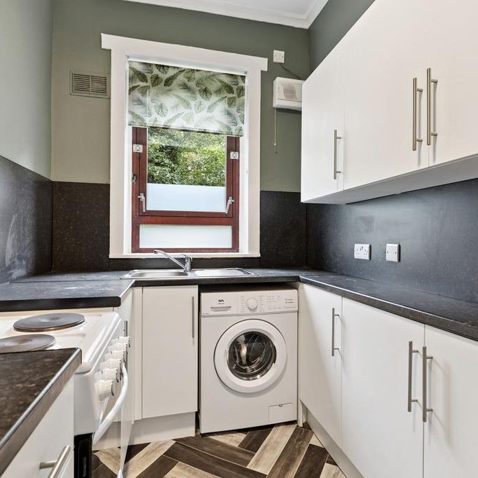 3 bedroom apartment to rent - Photo 1