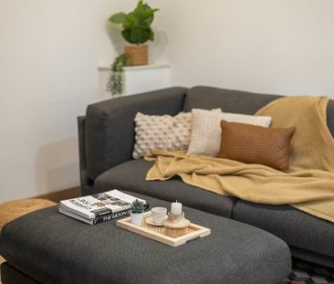 Carrer de l'Hospital, Barcelona, Catalonia 08001 - Photo 2