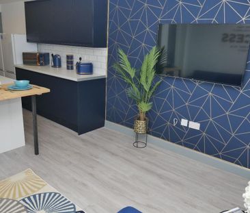 5 bedroom terraced house to rent - Photo 4