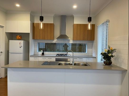 5 Socrates Crescent, Officer VIC 3809 - House For Rent | Domain - Photo 1