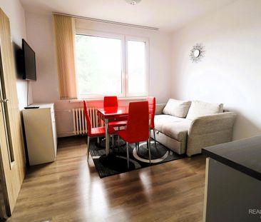 Pronájem bytu 1+1 35 m² - Photo 1