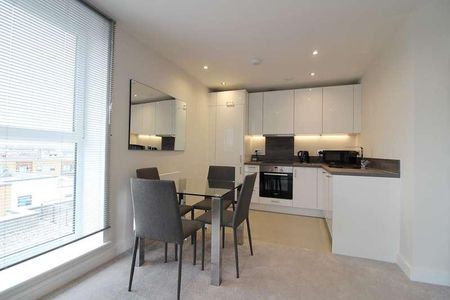 Montagu House, Padworth Avenue, Reading, RG2 - Photo 4