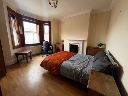 Shillito Road Parkstone, Poole, Dorset, BH12 2BN - Photo 3