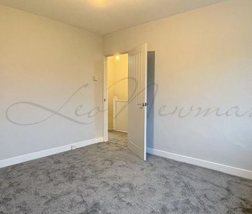 3 bedroom flat to rent - Photo 2
