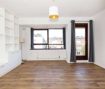 A bright two double bedroom apartment set within a small and secure... - Photo 6