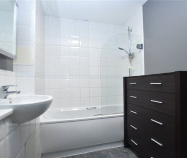 Harry Close, Croydon, Surrey, CR0 - Photo 3