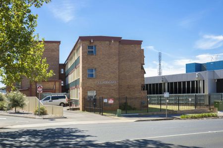 Studio Apartment in the Heart of the CBD - Photo 4