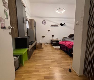 Exklusive und moderne Wohnung mit Altbau-Flair sichern! Profitieren... - Photo 1