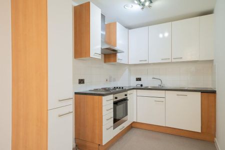 1 bedroom flat to rent - Photo 3