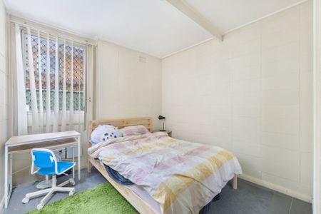 3/126 Henderson Road, Queanbeyan - Photo 4