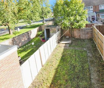 3 bedroom terraced house to rent - Photo 6
