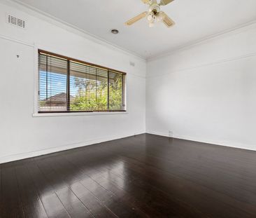 16 Shanley Street, Pascoe Vale VIC 3044 - Photo 4