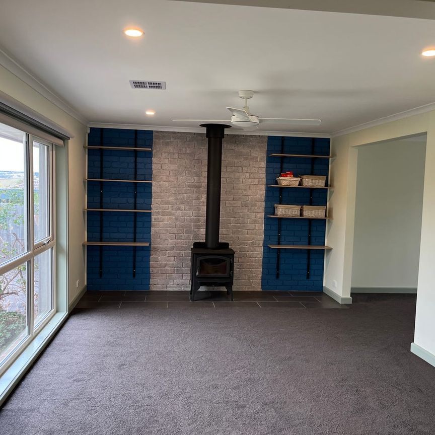 Fabulous family home in a great location - Photo 1