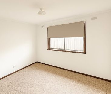 Comfortable Family Home in a Great Hampton Park Location - Photo 4