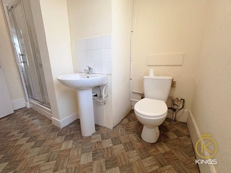 3 bedroom apartment to rent - Photo 5