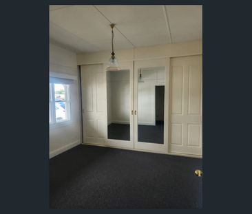 Charming Longford Retreat - Photo 2