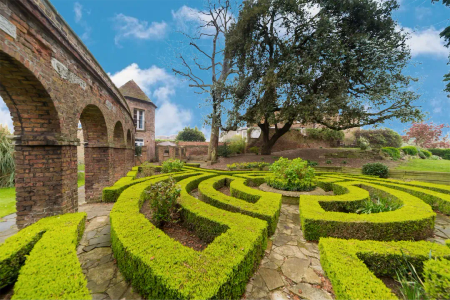 1 Bed, House - Photo 3