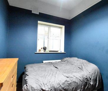 2 bedroom ground floor flat to rent - Photo 6