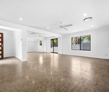 Spacious Family Home with Ducted Air Conditioning and Gated Parking - Photo 5
