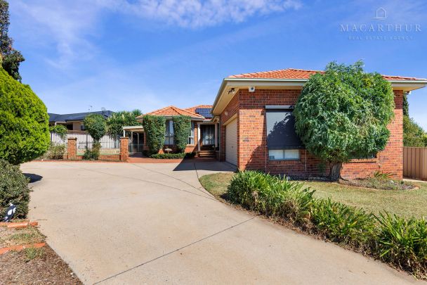 5 Chisholm Place, Lloyd NSW 2650 - Photo 1