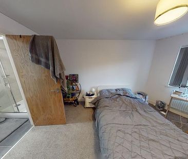 6 bedroom terraced house to rent - Photo 3