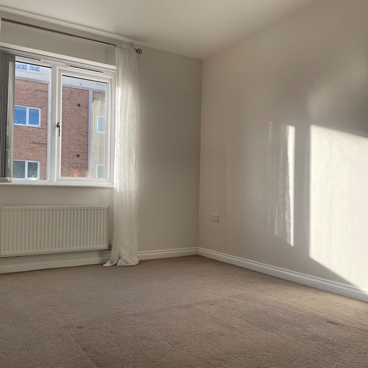 2 Bed Flat, Killingbeck, LS14 - Photo 1