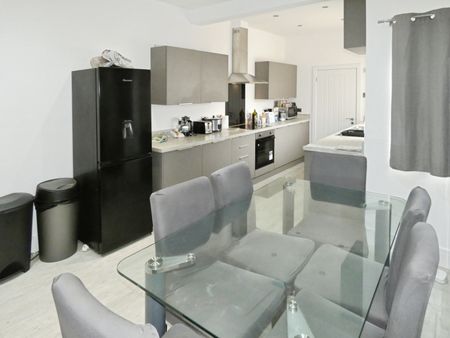 1 bedroom room to rent Church Street, Creswell - Photo 3