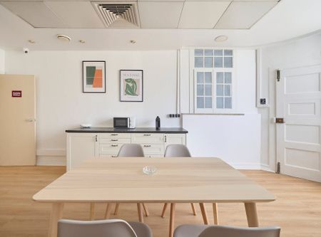 Rua Alexandre Herculano, Lisbon, Lisbon 1150-005 - Photo 5