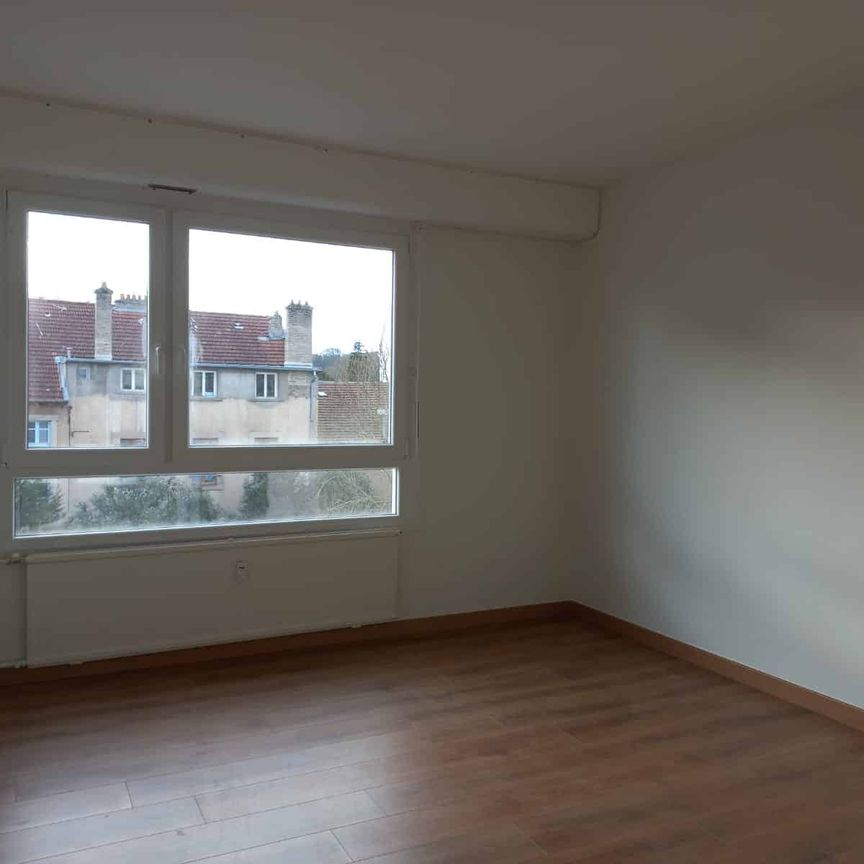 NANCY PROCHE FACS DES LETTRES ET DE DROIT STUDIO DE 22 M2 - Photo 1