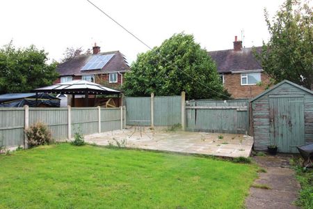3 bedroom semi-detached house to rent - Photo 4