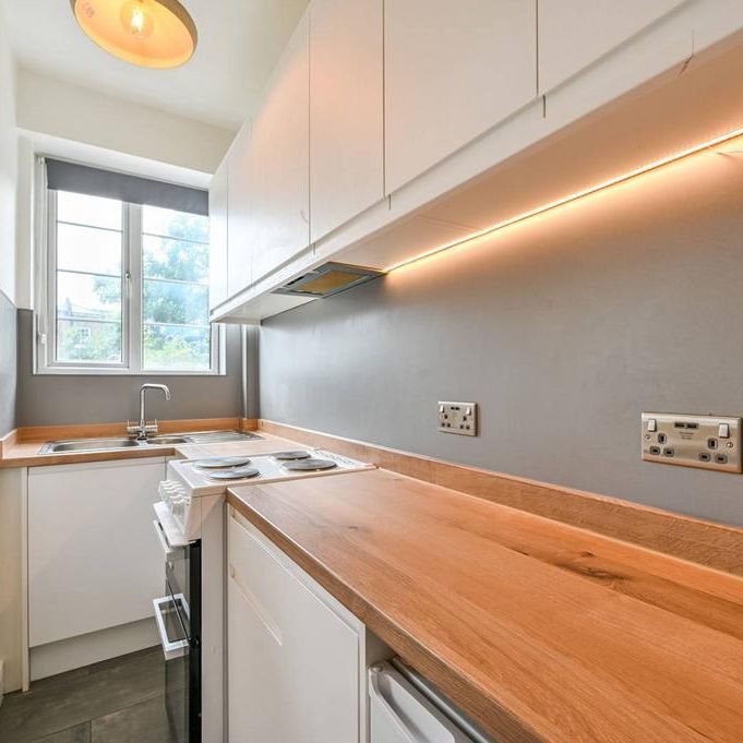 1 bedroom flat to rent - Photo 1