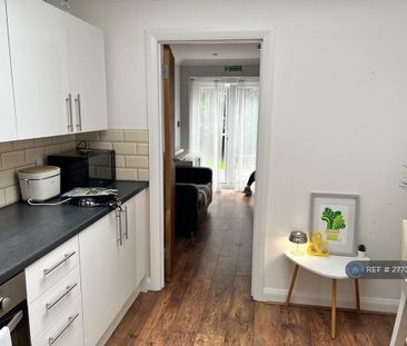 Studio to rent - Photo 6