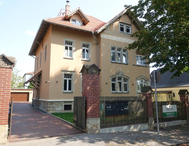 Exklusive 3-Zimmeretagenwohnung mit großem Balkon in bester Lage von Radebeul-Oberlößnitz - Photo 1