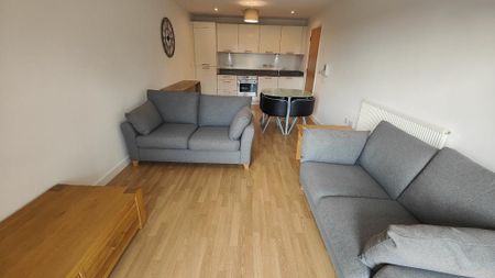2 bedroom flat to rent - Photo 5