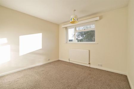 3 bedroom detached house to rent - Photo 4