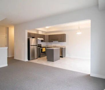 501 Julia Drive — 4 Bedroom - Photo 2