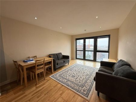 2 bedroom apartment to rent - Photo 4