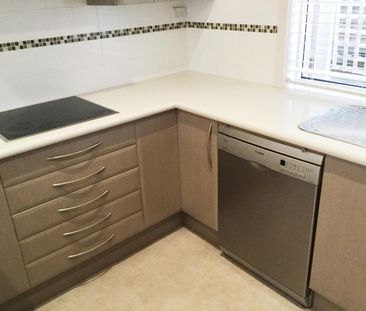 12A Kingfield Court, Camberwell, Vic 3124 - Photo 4