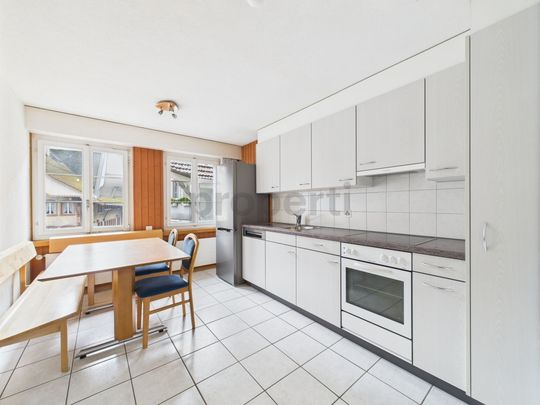 Generous 6.5-room apartment with terrace in Escholzmatt Marbach - Photo 1