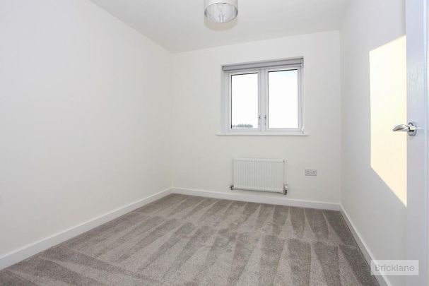 4 bedroom property to rent - Photo 1