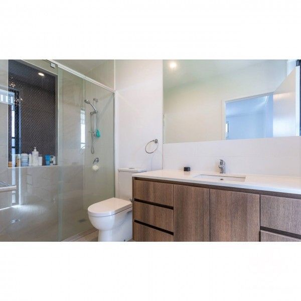 3 bedroom Townhouse in Sought After Estate - Photo 1